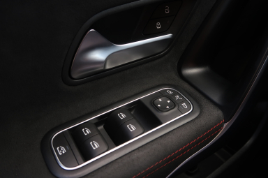 Mercedes-Benz CLA - 2021