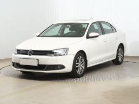 Volkswagen Jetta - 2011