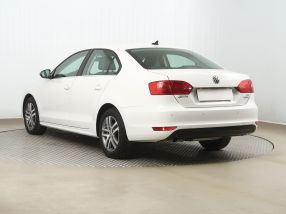 Volkswagen Jetta - 2011