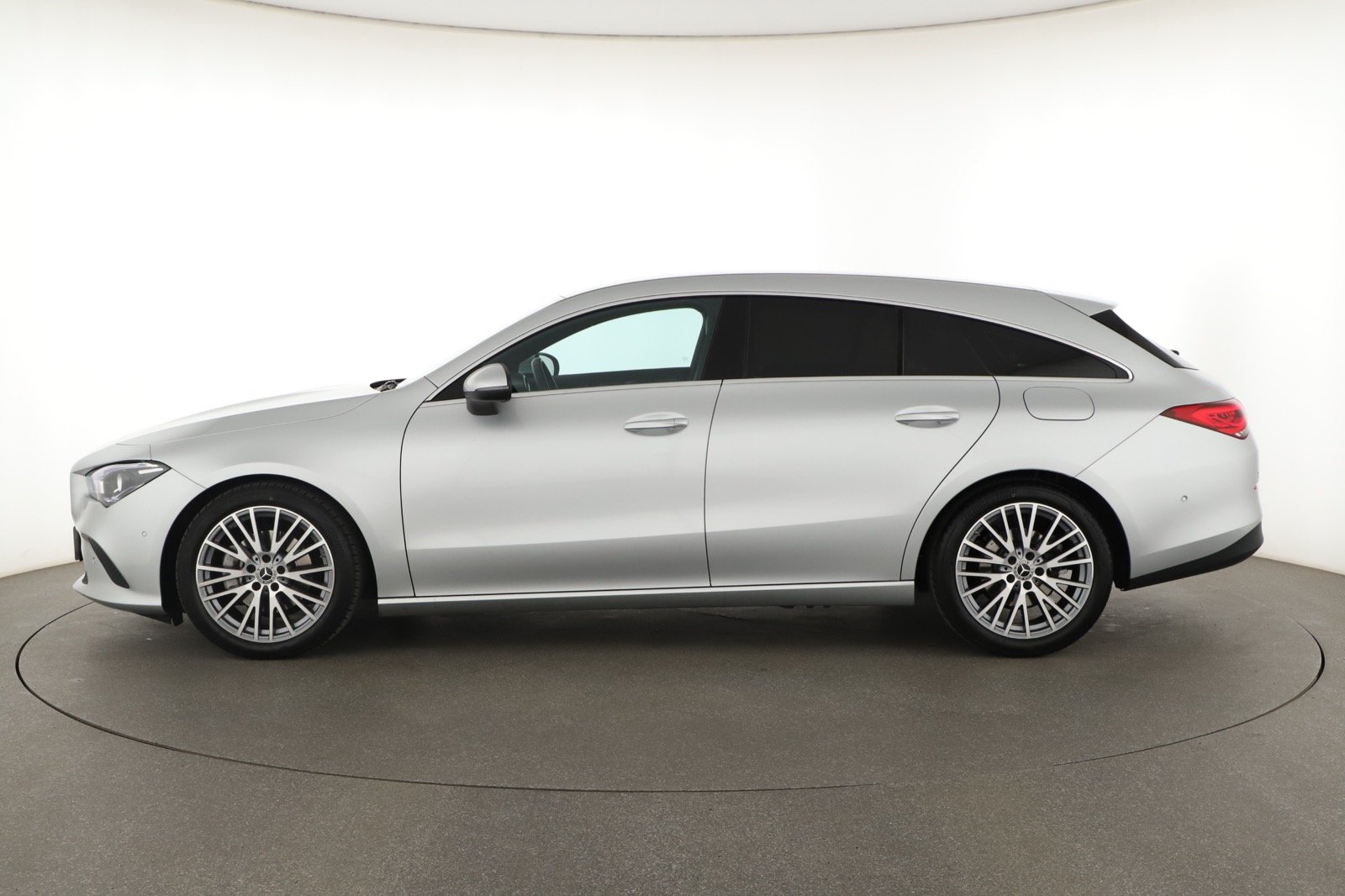 Mercedes-Benz CLA - 2023