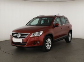 Volkswagen Tiguan - 2011