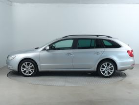 Skoda Superb - 2011