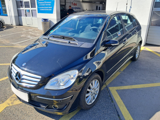 Mercedes-Benz B