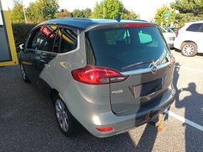 Opel Zafira Tourer - 2015