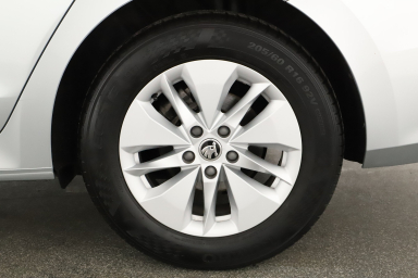 Skoda Octavia - 2024