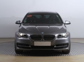 BMW 5 - 2015