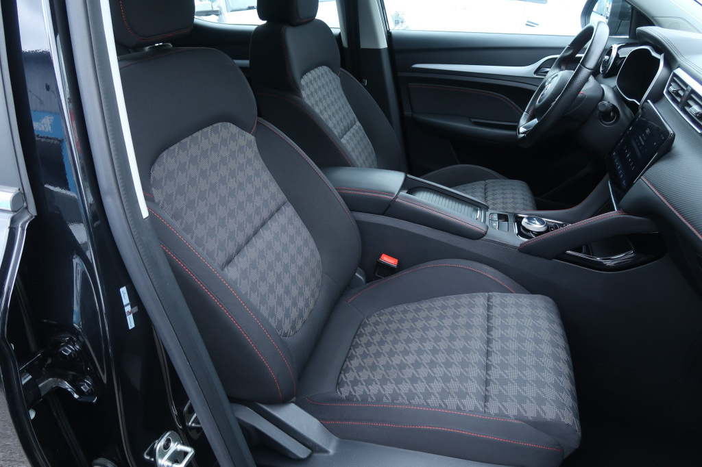 MG ZS SUV