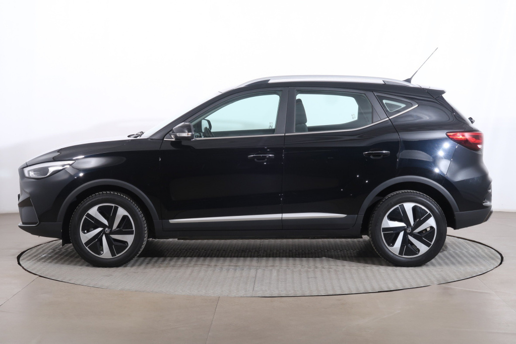 MG ZS SUV