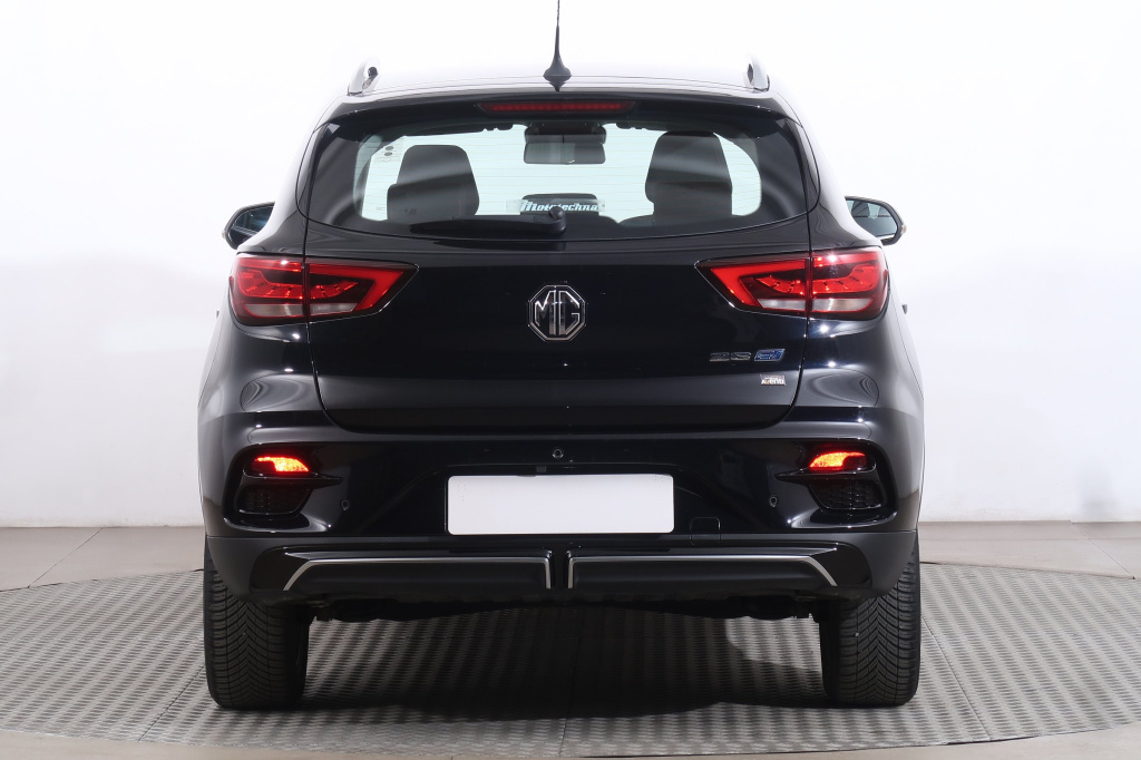 MG ZS SUV