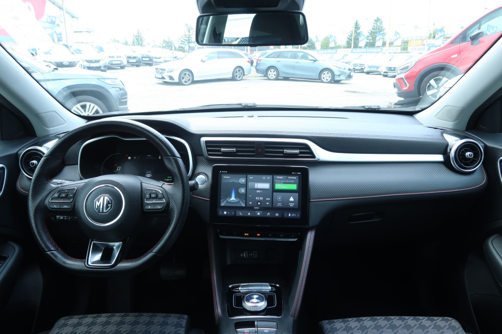 MG ZS SUV