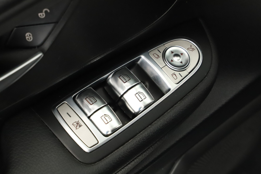 Mercedes-Benz V