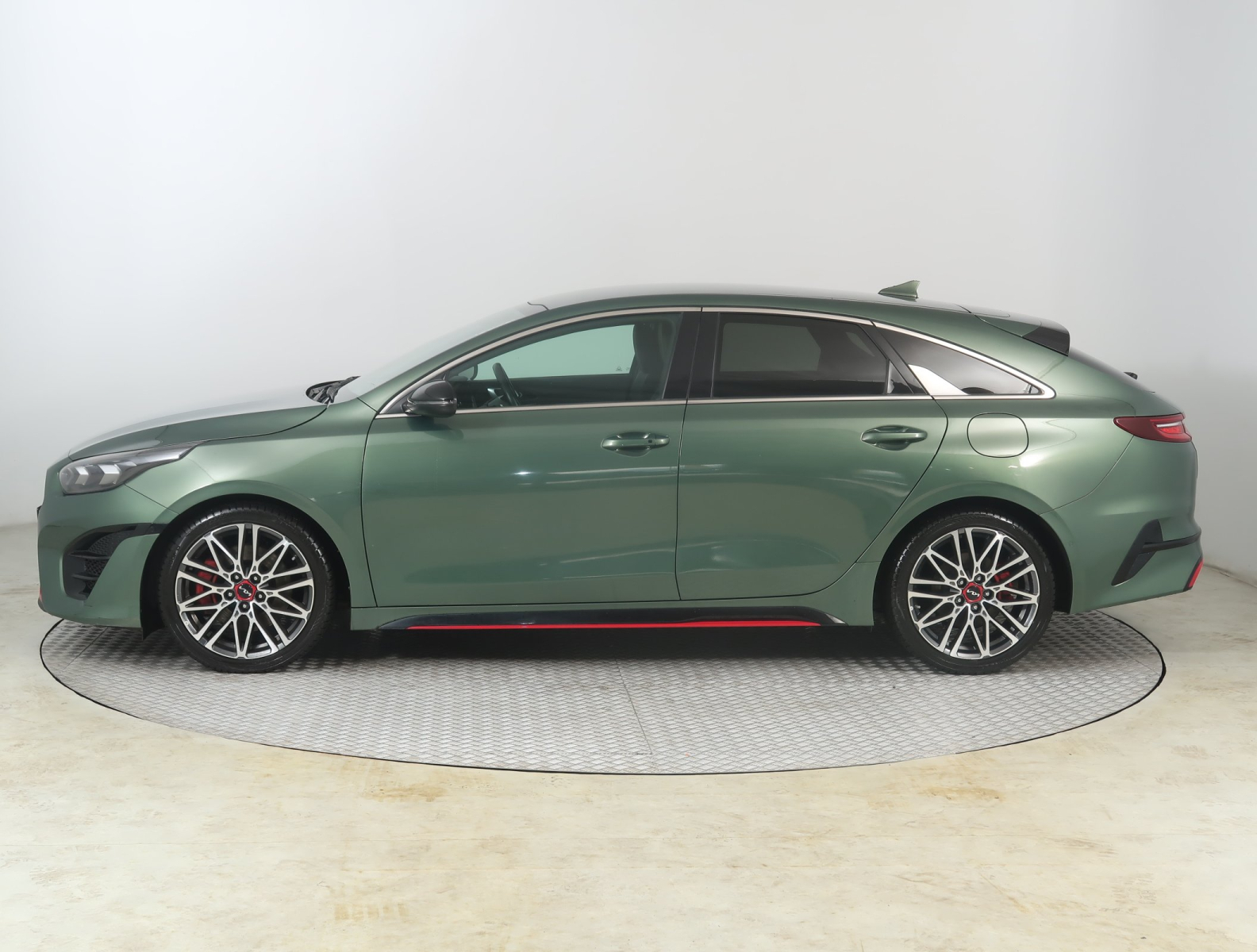 Kia ProCeed - 2023