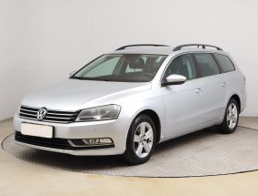 Volkswagen Passat - 2012