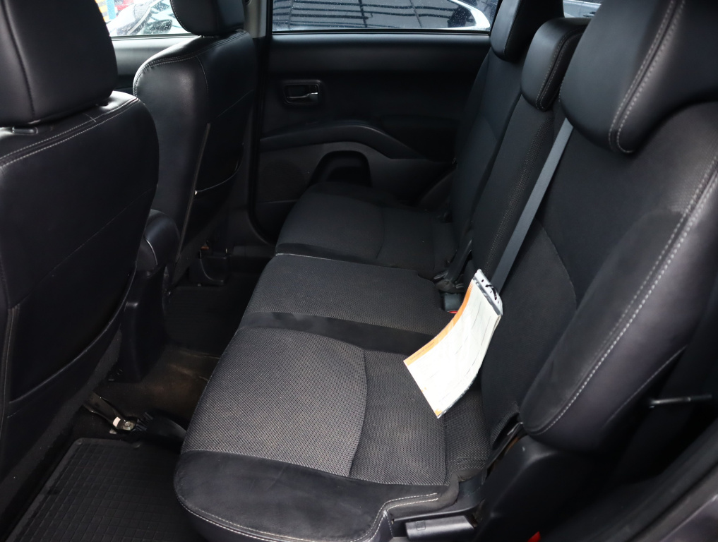 Citroen C-Crosser