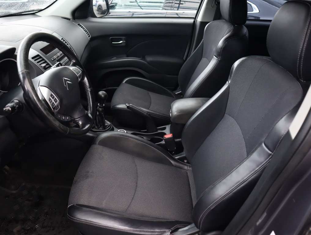 Citroen C-Crosser