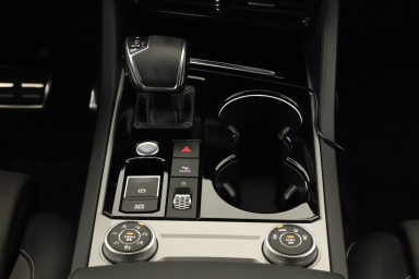 Volkswagen Touareg - 2021