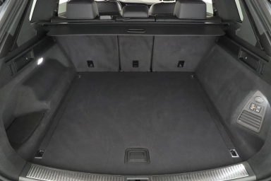 Volkswagen Touareg - 2021