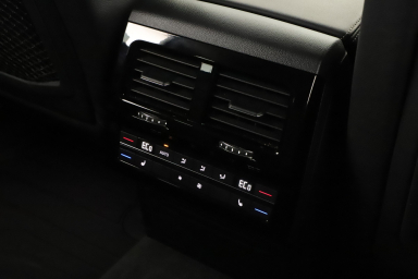 Volkswagen Touareg - 2021