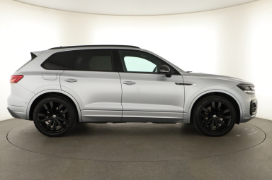Volkswagen Touareg - 2021