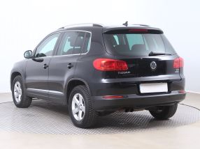 Volkswagen Tiguan - 2012