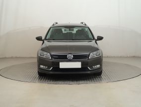 Volkswagen Passat - 2012