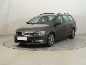 Volkswagen Passat - 2012