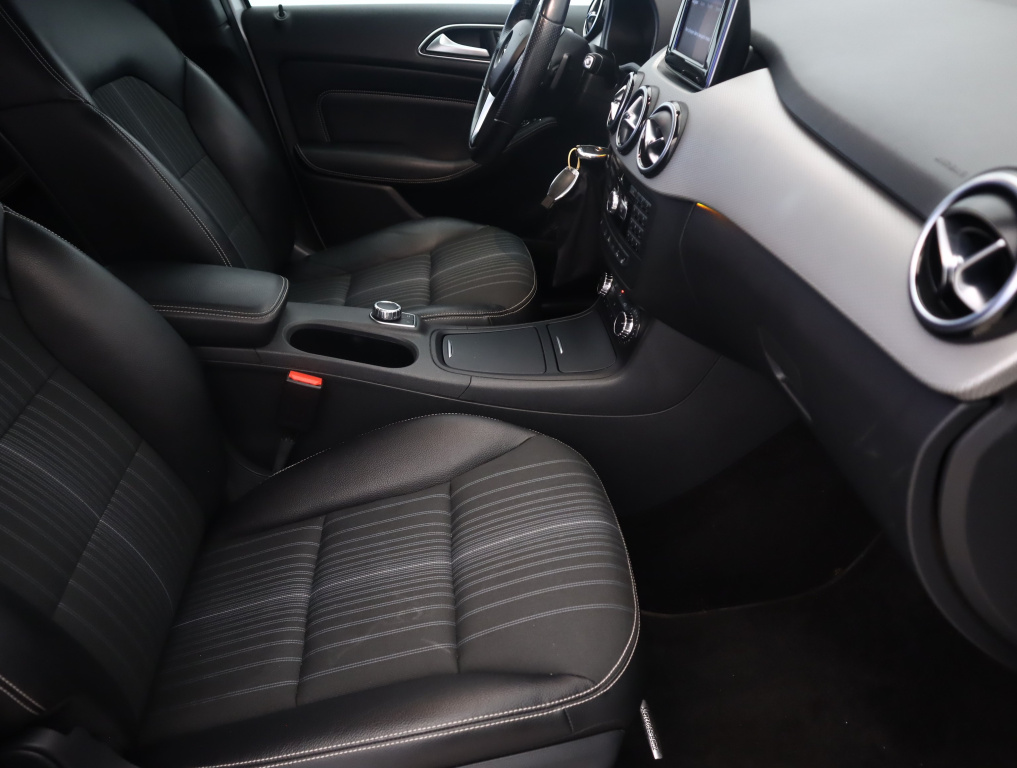 Mercedes-Benz B