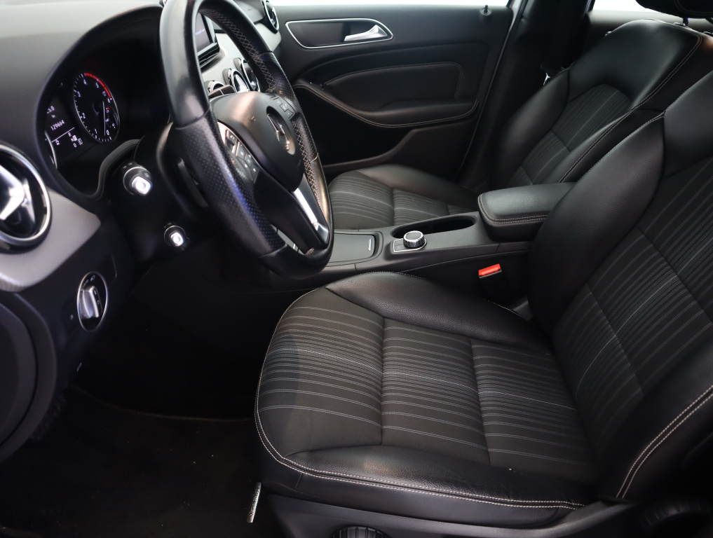 Mercedes-Benz B