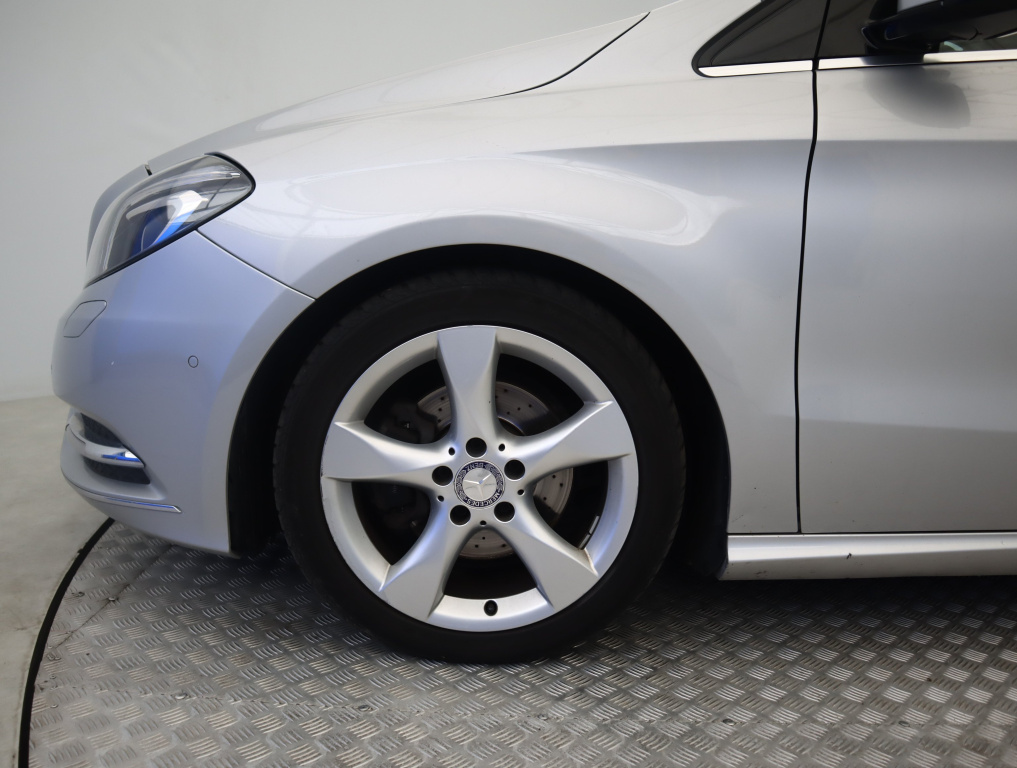 Mercedes-Benz B