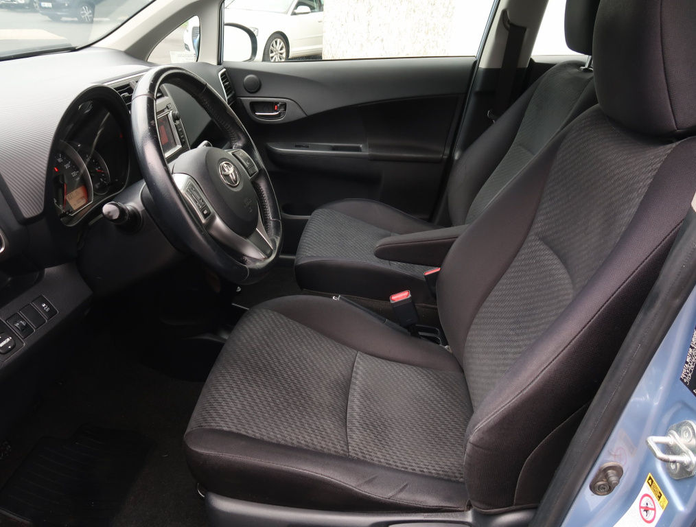 Toyota Verso-S