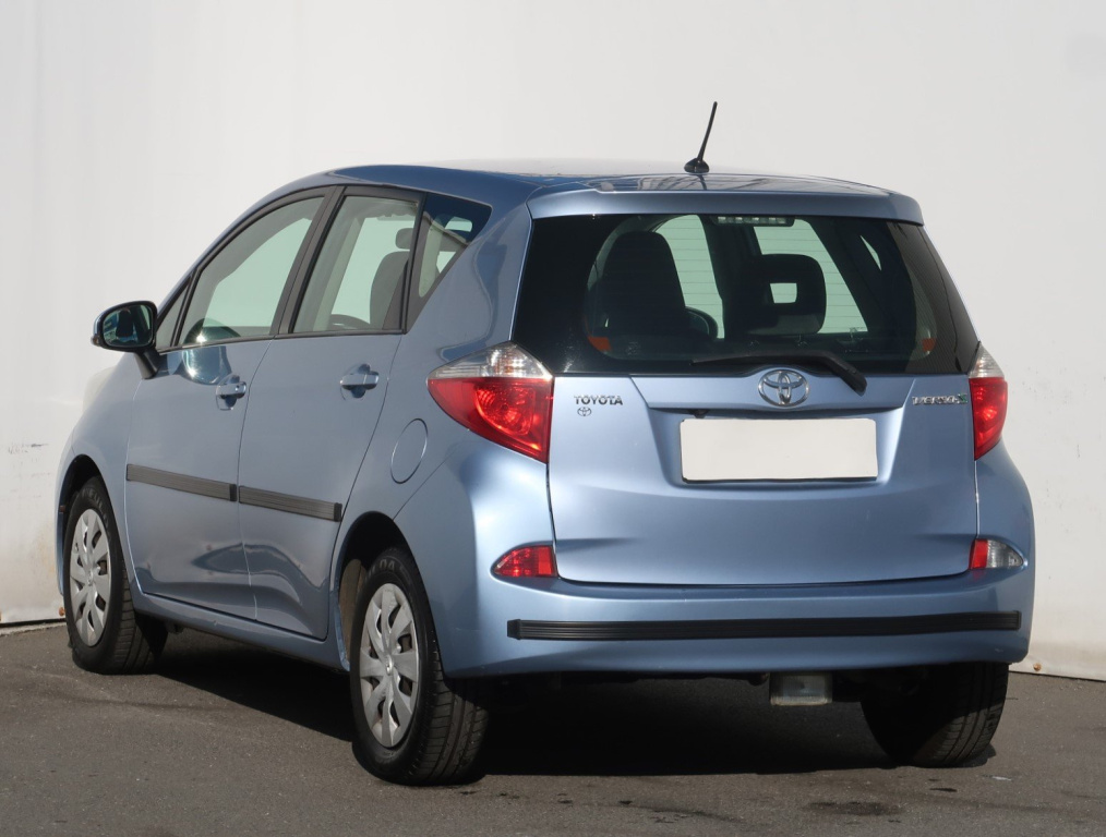 Toyota Verso-S