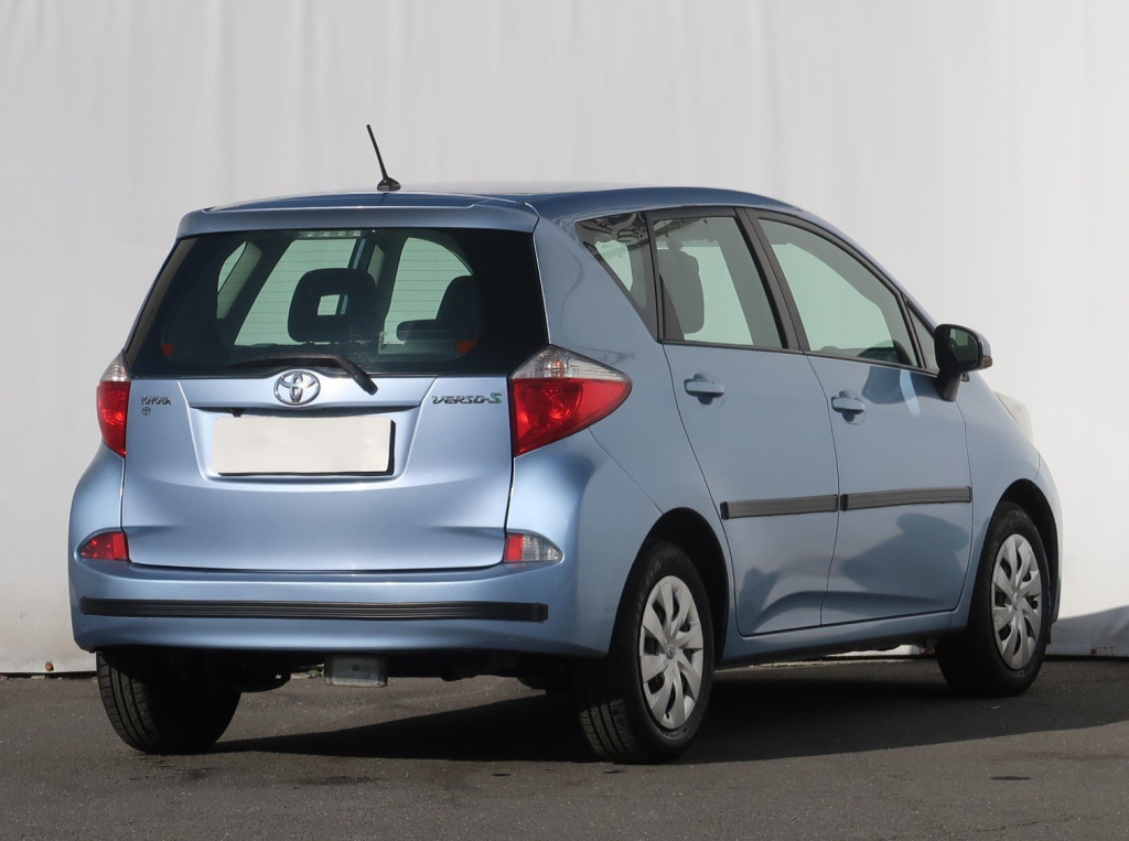 Toyota Verso-S