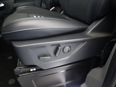 Ford Tourneo Custom - 2025