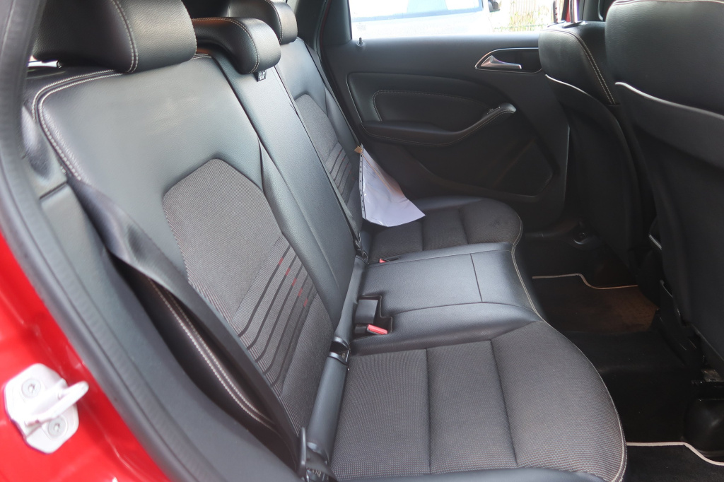 Mercedes-Benz B