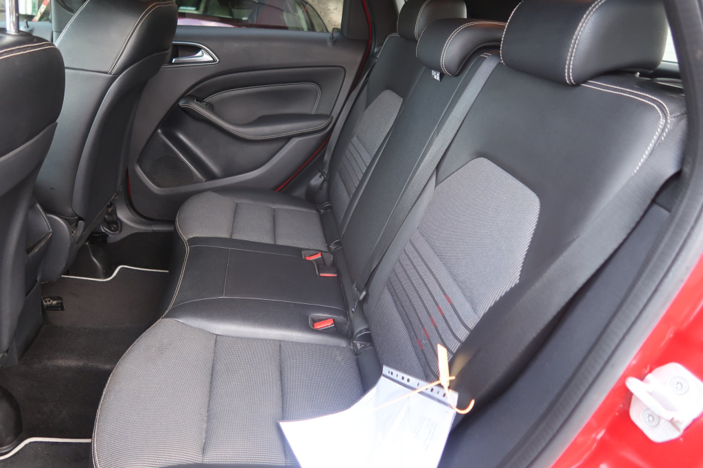 Mercedes-Benz B