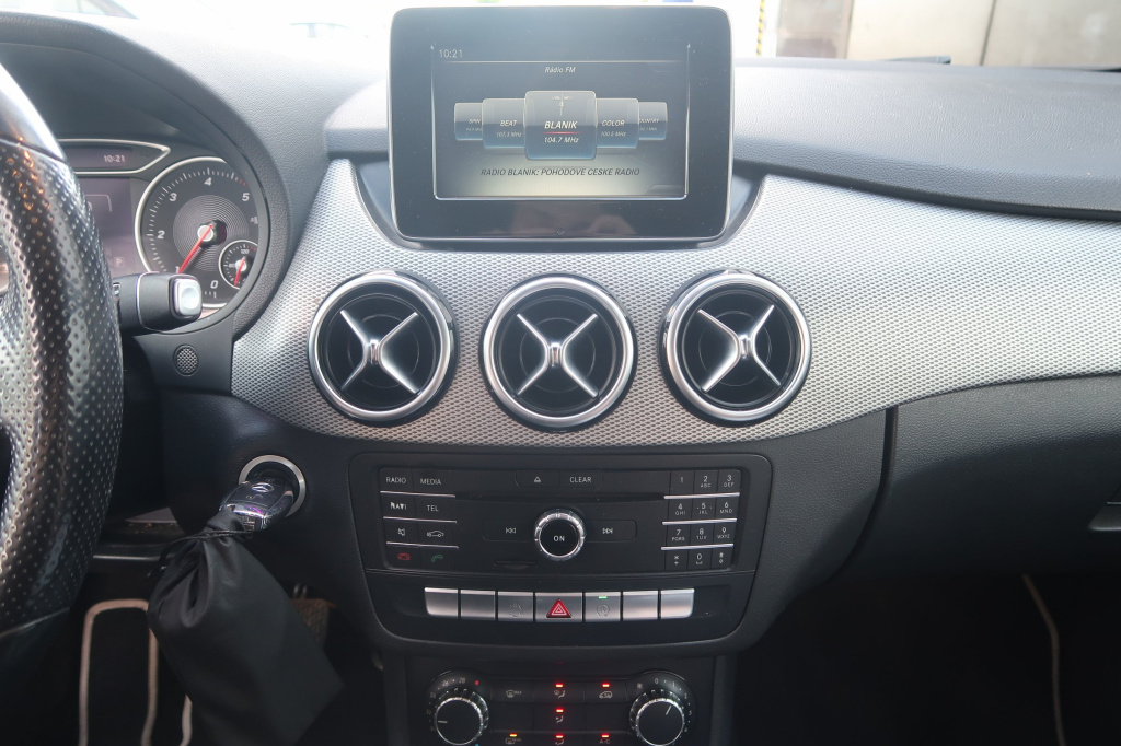 Mercedes-Benz B