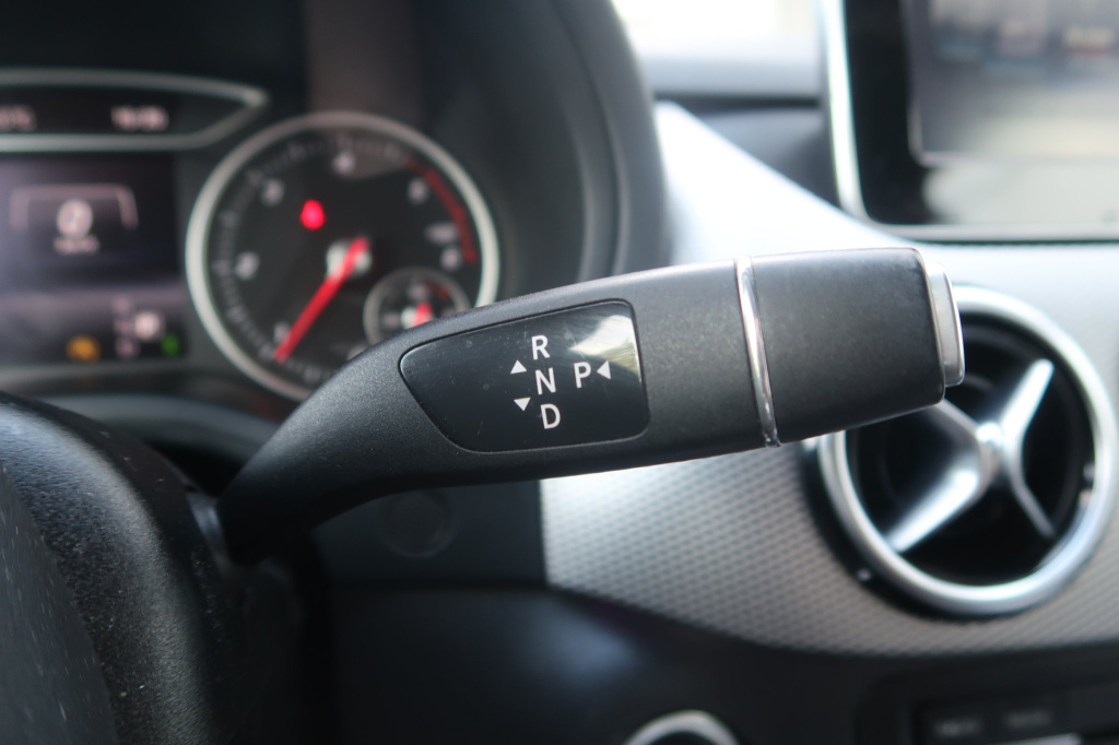 Mercedes-Benz B
