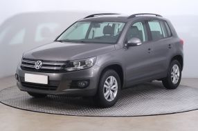 Volkswagen Tiguan - 2011