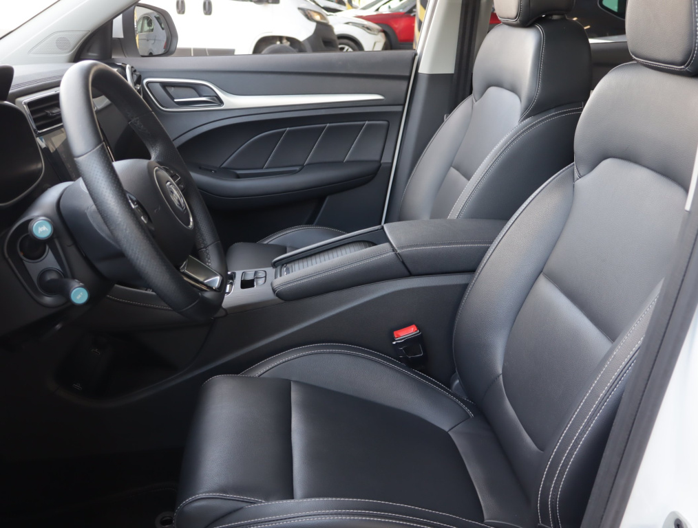MG ZS SUV