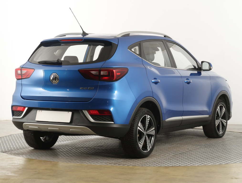 MG ZS SUV