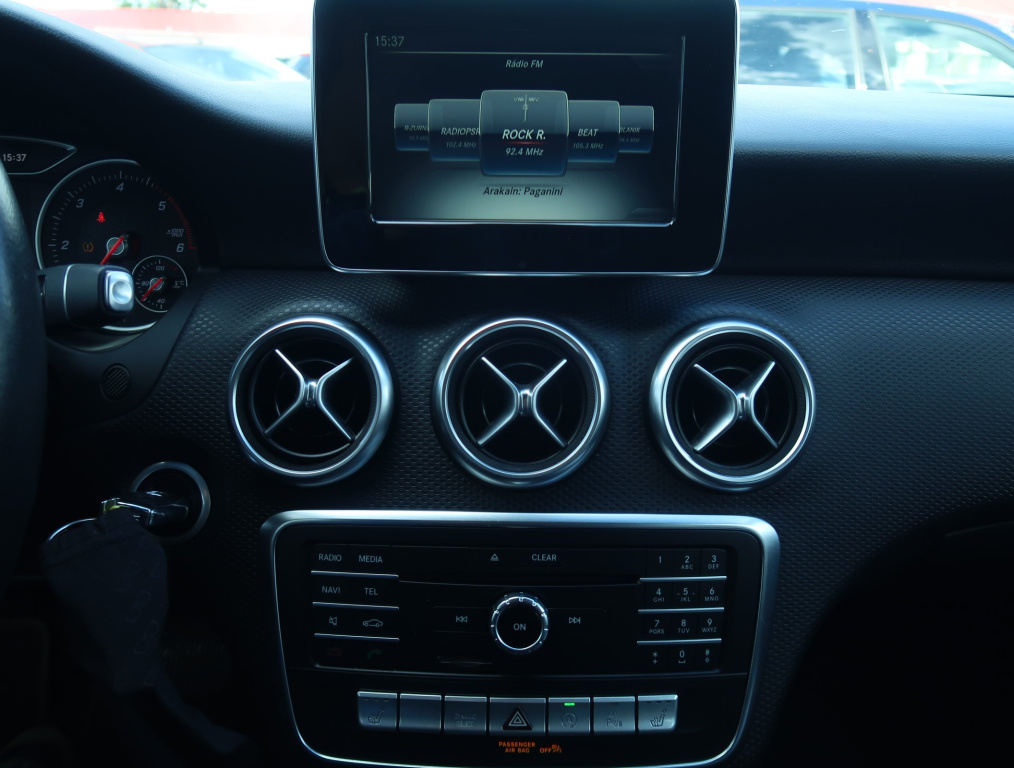 Mercedes-Benz A