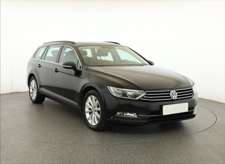 Volkswagen Passat - 2015