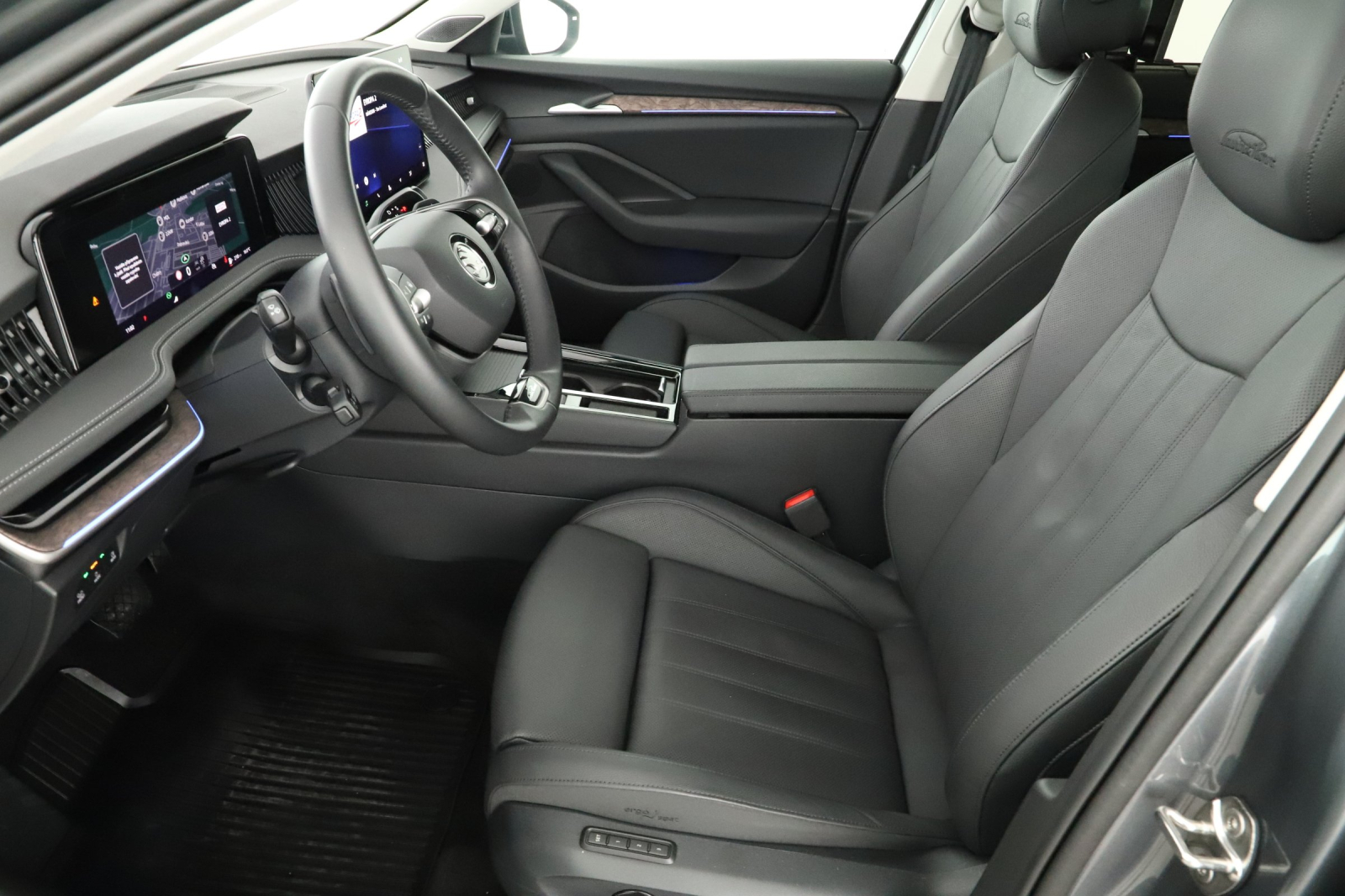 Škoda Superb - 2024
