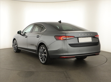 Škoda Superb - 2024