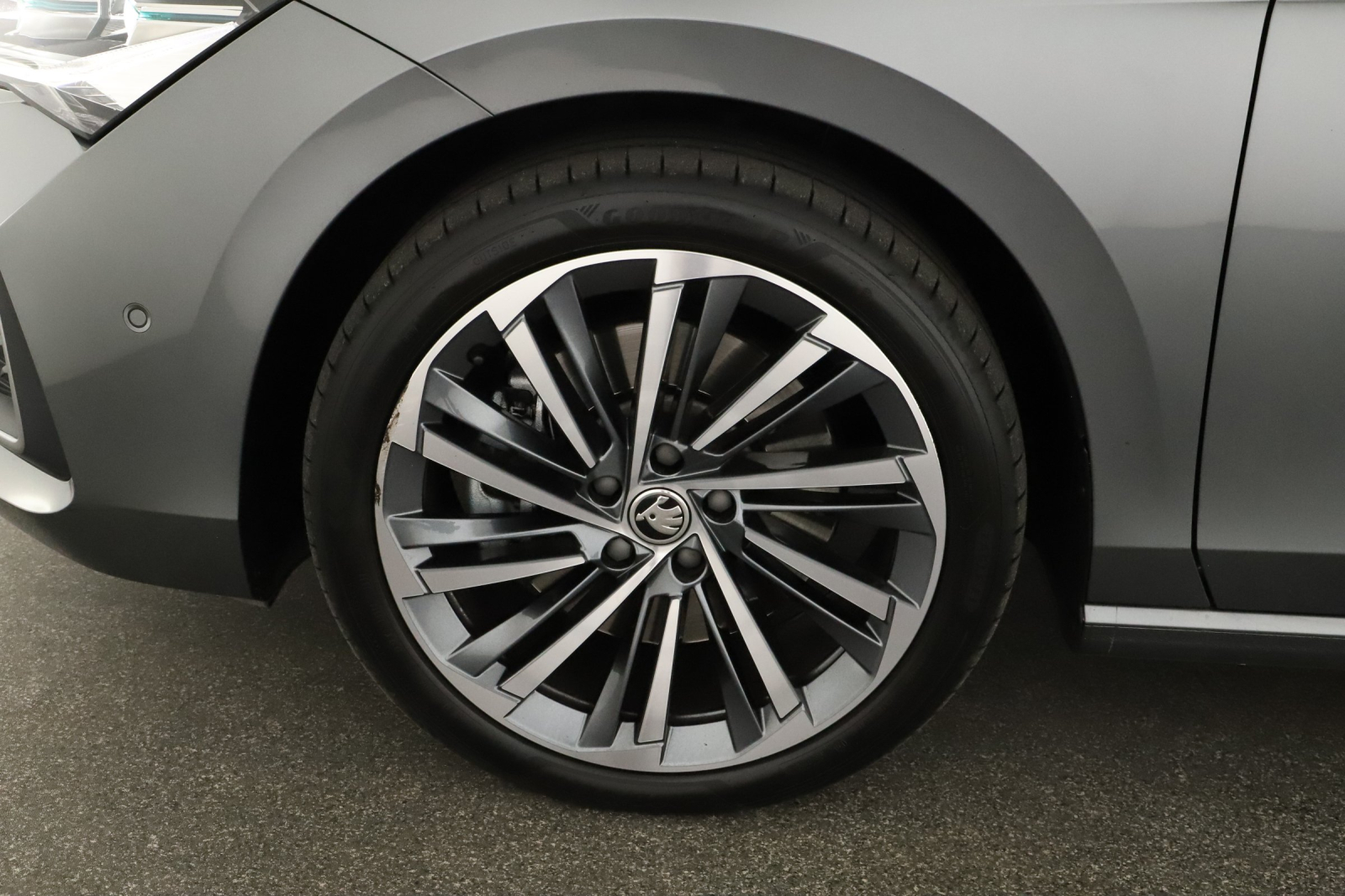Škoda Superb - 2024