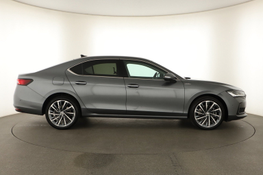 Škoda Superb - 2024