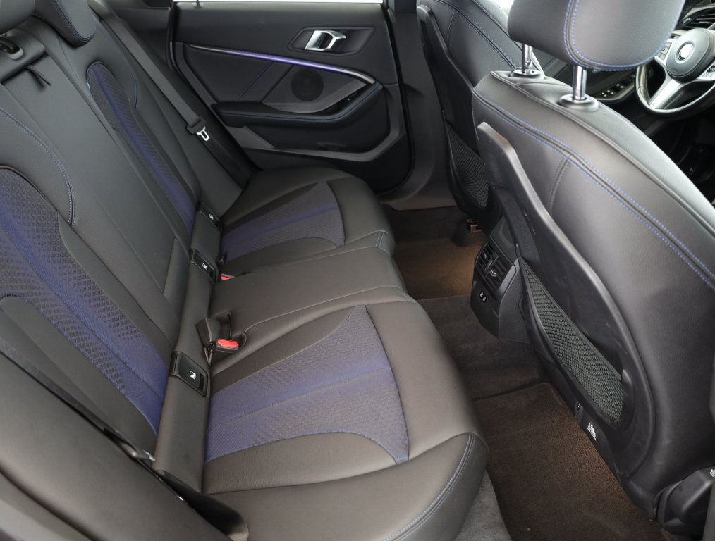 BMW 2 Gran Coupe
