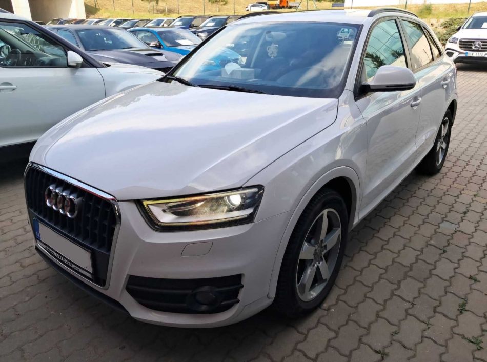 Audi Q3 - 2012