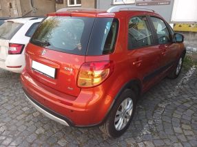 Suzuki SX4 - 2013