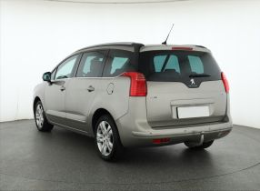 Peugeot 5008 - 2015